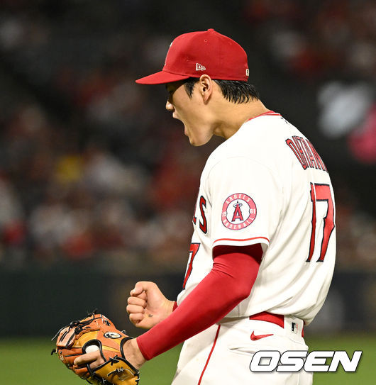 6회초 2사 1, 2루 상황 보스턴 코데로를 내야 땅볼로 이끌며 무실점으로 이닝을 마친 에인절스 선발 오타니가 포효하고 있다. 2022.06.10 / dreamer@osen.co.kr