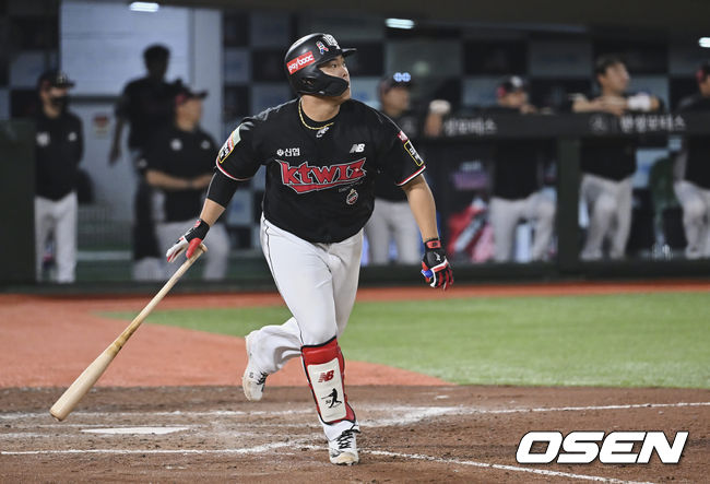 KT 위즈 강백호가 9회초 펜스 맞추는 2루타를 치고 있다. 2022.06.10 / foto0307@osen.co.kr