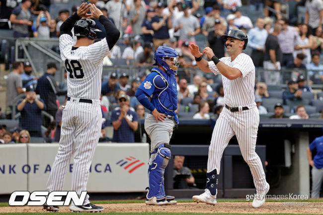 [사진] 맷 카펜터(오른쪽) ⓒGettyimages(무단전재 및 재배포 금지)