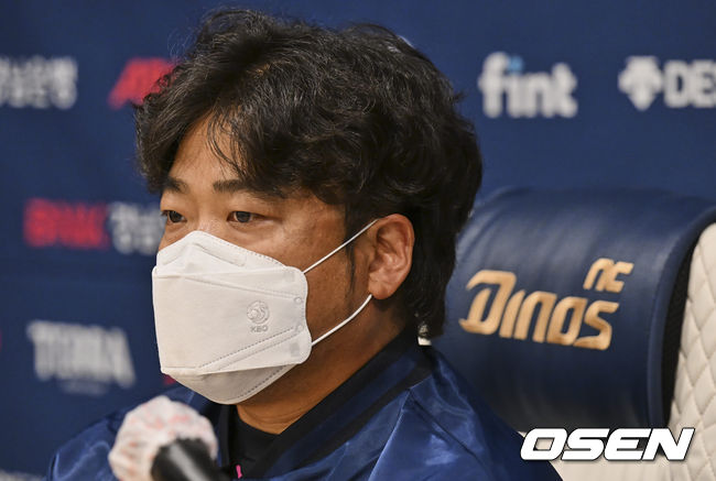 지난해 음주파문으로 징계에 들어갔던 NC 다이노스 박석민이 징계를 끝내고 1군으로 올라와 복귀 기자회견을 하고 있다. 2022.06.14 / foto0307@osen.co.kr