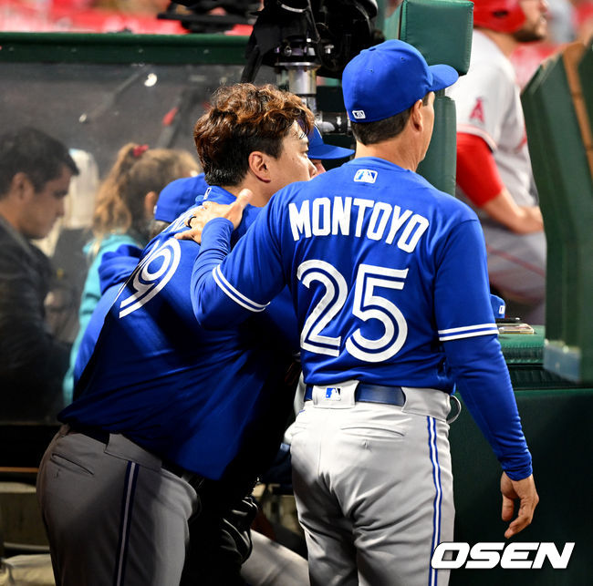 찰리 몬토요 감독과 류현진 /OSEN DB