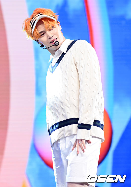 그룹 오메가엑스 한겸이 멋진 무대를 펼치고 있다. 2022.06.15 / soul1014@osen.co.kr