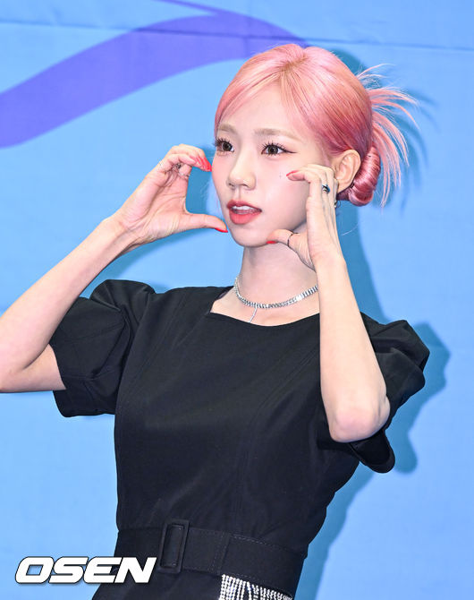 우주소녀 여름이 포즈를 취하고 있다. 2022.07.05 / soul1014@osen.co.kr