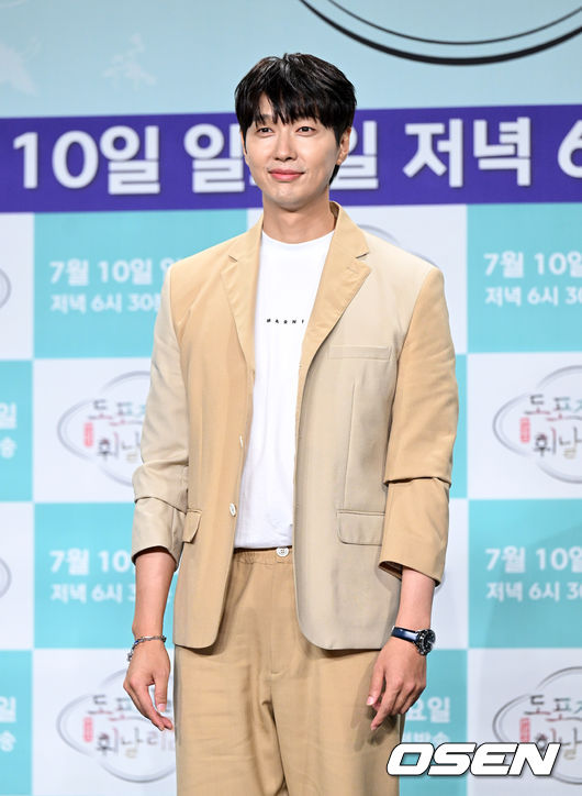 7일 오후 서울 마포구 상암 MBC 골든마우스홀에서 MBC 새 예능 ‘도포자락 휘날리며’ 제작발표회가 열렸다.