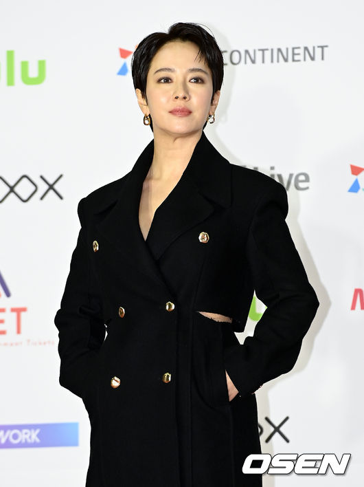 2일 오후 서울 강서구 KBS 아레나홀에서 2021 Asia Artist Awards(2021 AAA) 레드카펫 행사가 열렸다. <br /><br />배우 송지호가 포즈를 취하고 있다. 2021.12.02 /cej@osen.co.kr