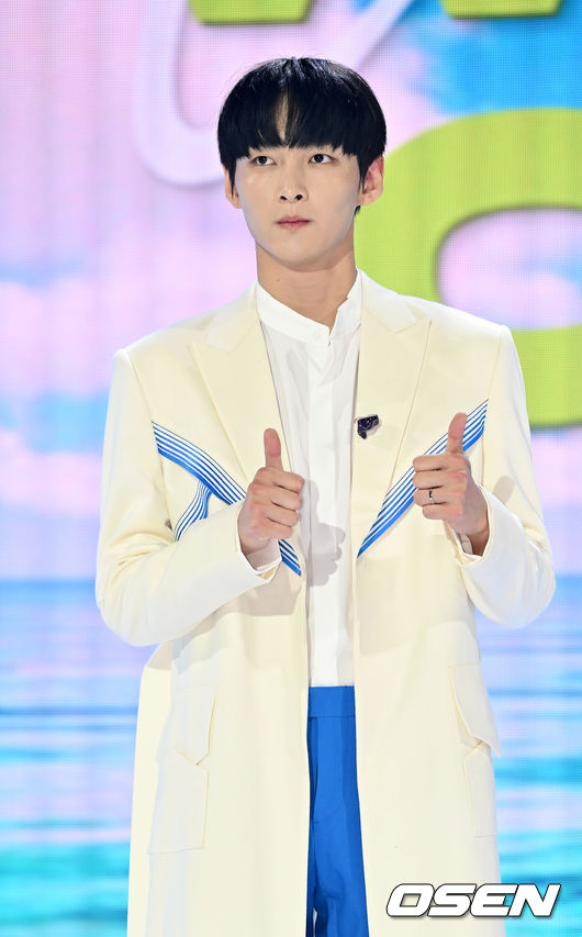 SF9 주호가 무대 위에서 포즈를 취하고 있다. 2022.07.13 /rumi@osen.co.kr