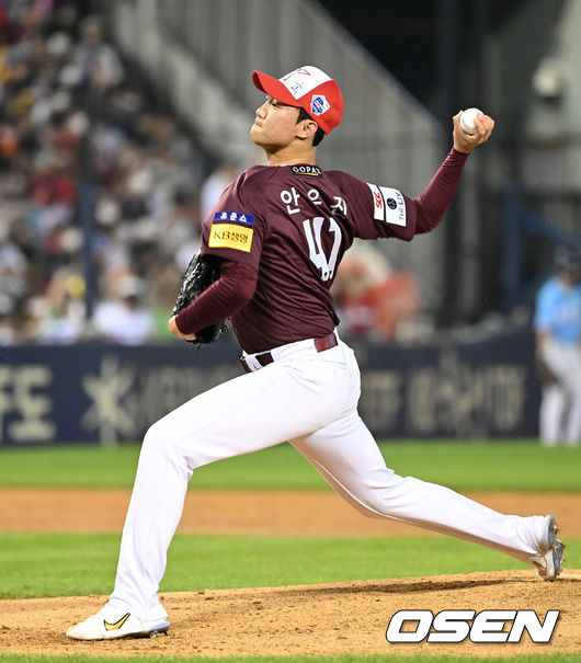 16일 오후 서울 잠실야구장에서 2022 신한은행 SOL KBO 올스타전이 열렸다.3회말 나눔올스타 안우진이 역투하고 있다. 2022.07.16 /sunday@osen.co.kr