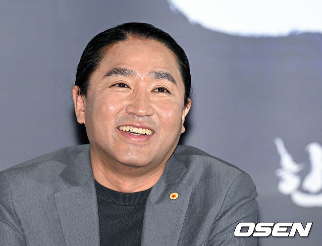 19일 오후 서울 송파구 롯데시네마 월드타워에서 영화 '한산: 용의 출현'(감독 김한민) 언론시사회가 열렸다.