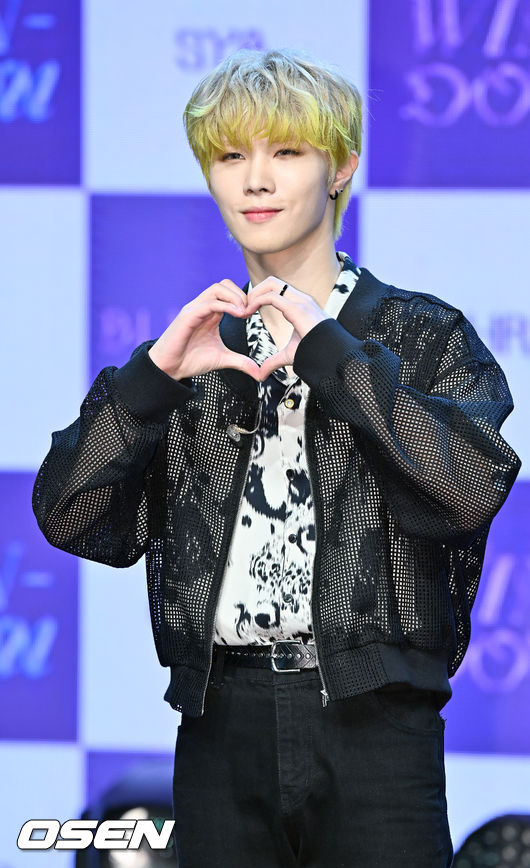 블리처스 주한이 무대 위에서 포즈를 취하고 있다. 2022.07.20 / rumi@osen.co.kr
