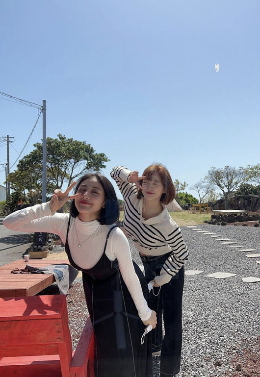 김세정 SNS