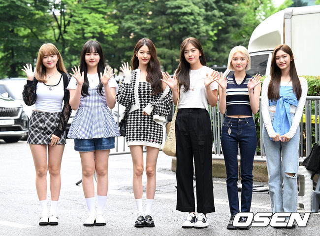 24일 오전 서울 영등포구 KBS 신관에서 KBS 2TV ‘뮤직뱅크’ 리허설이 진행됐다.그룹 아이브가 포즈를 취하고 있다. 2022.06.24 /sunday@osen.co.kr