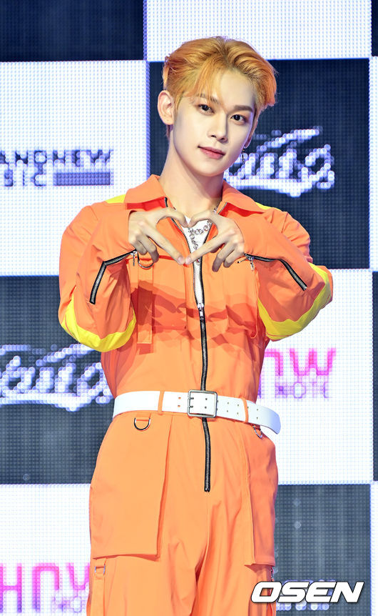 유나이트 스티브가 무대 위에서 포즈를 취하고 있다. 2022.07.25 / rumi@osen.co.kr