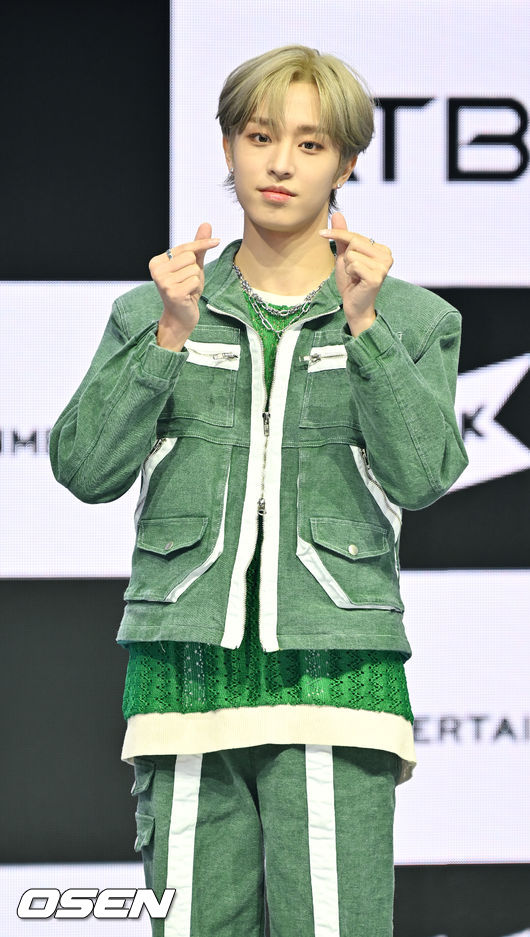ATBO 석락원이 무대 위에서 포즈를 취하고 있다. 2022.06.22 /rumi@osen.co.kr
