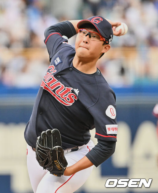 롯데 자이언츠 선발 투수 박세웅이 역투하고 있다. 2022.07.30 / foto0307@osen.co.kr