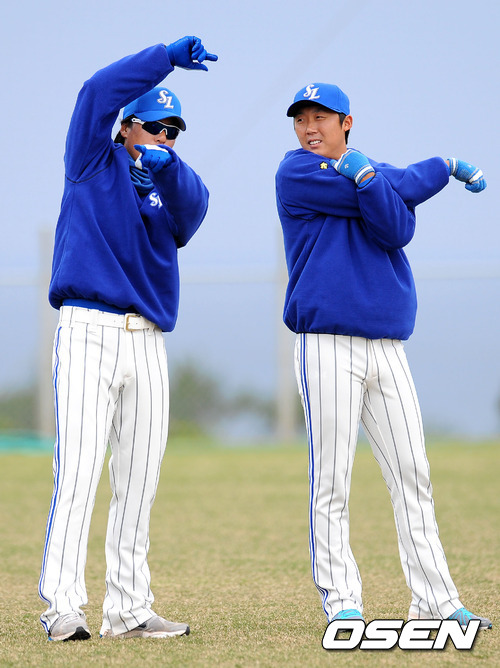 삼성 시절 이승엽 KBO 홍보대사(좌)와 배영수 두산 투수코치 / OSEN DB