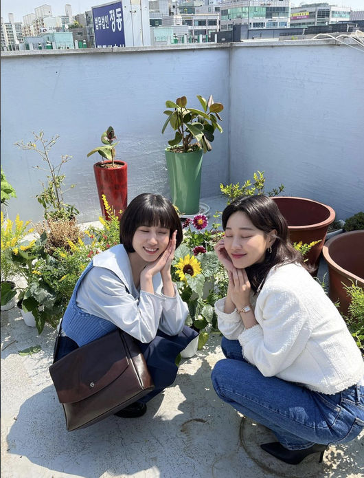 하윤경 SNS