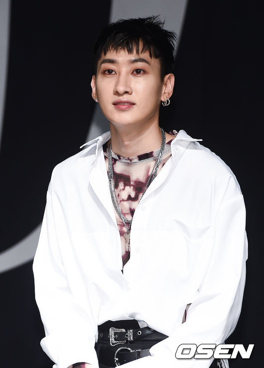슈퍼주니어 은혁이 미소 짓고 있다. / soul1014@osen.co.kr