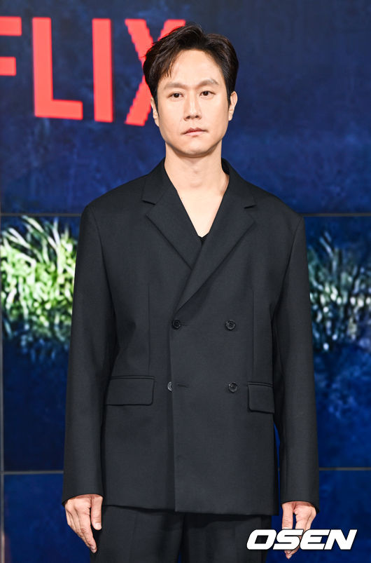9일 오후 서울 동대문구 JW메리어트 동대문에서 넷플릭스 시리즈 '모범가족' 제작발표회가 진행됐다.