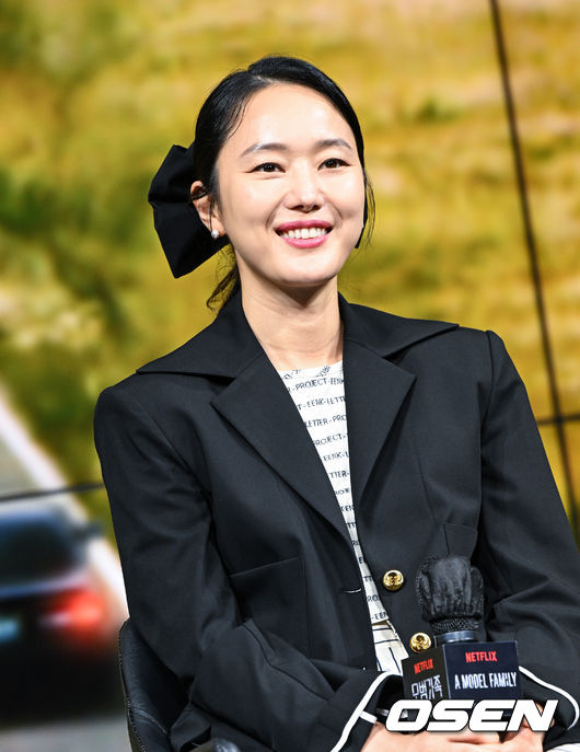 9일 오후 서울 동대문구 JW메리어트 동대문에서 넷플릭스 시리즈 '모범가족' 제작발표회가 진행됐다.