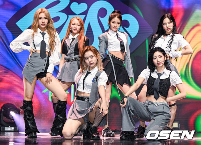 트라이비가 멋진 무대를 펼치고 있다. 2022.08.09 /  soul1014@osen.co.kr