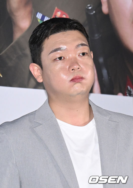 10일 오후 서울 CGV 용산아이파크몰에서 영화 ‘육사오 (감독 박규태)’ 언론시사회가 열렸다. 배우 김민호가 취재진의 질문을 듣고 있다. 2022.08.10 /sunday@osen.co.kr