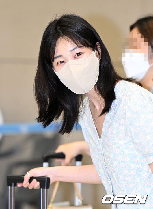 13일 오전 ENA채널 수목드라마 ‘이상한 변호사 우영우’ 출연진이 발리 휴가를 마치고 인천국제공항을 통해 귀국했다.