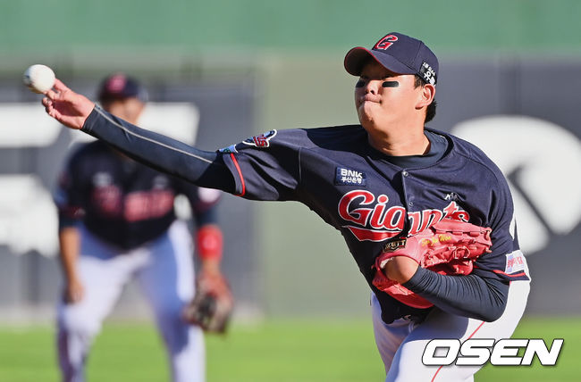 롯데 자이언츠 선발 투수 서준원이 역투하고 있다. 2022.08.21 / foto0307@osen.co.kr