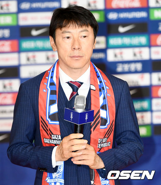 신태용 감독이 인터뷰를 하고 있다. /pjmpp@osen.co.kr