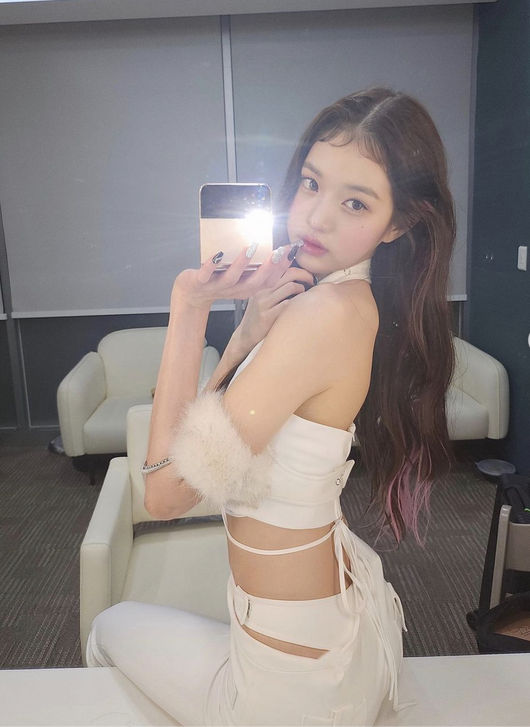 장원영 SNS