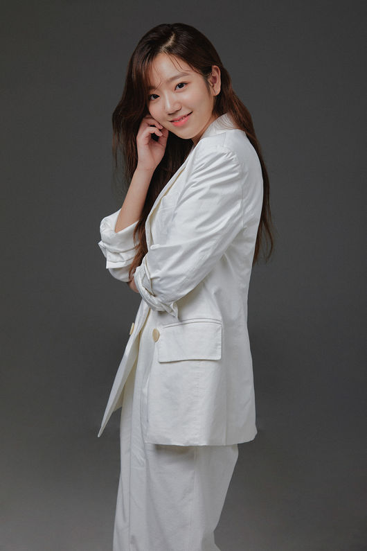 와이원엔터테인먼트 제공