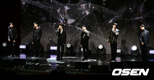 원어스가 무대를 선보이고 있다. 2022.09.05 /jpnews@osen.co.kr