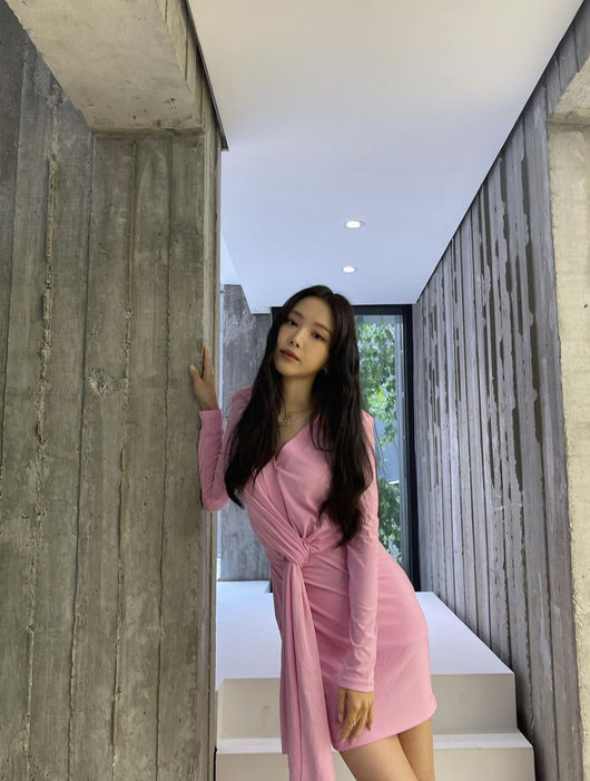 손나은 SNS