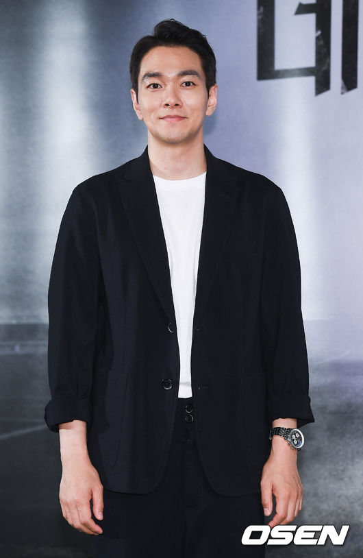 이규한이 포즈를 취하고 있다 / soul1014@osen.co.kr