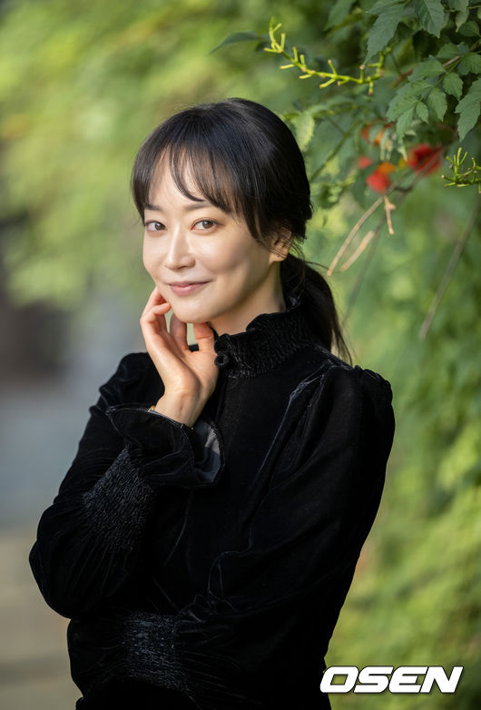 연민지가 인터뷰를 앞두고 포즈를 취하고 있다. 2022.10.08 / dreamer@osen.co.kr