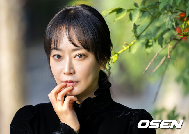 연민지가 인터뷰를 앞두고 포즈를 취하고 있다. 2022.10.08 / dreamer@osen.co.kr