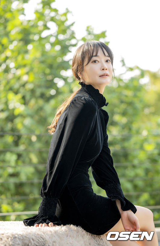 연민지가 인터뷰를 앞두고 포즈를 취하고 있다. 2022.10.08 / dreamer@osen.co.kr