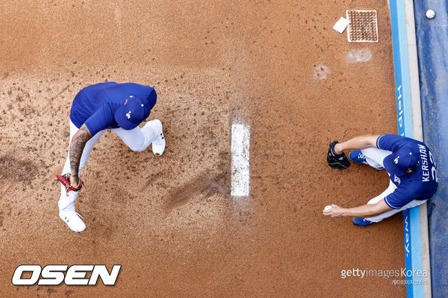 [사진] 훌리오 유리아스, 클레이튼 커쇼. ⓒGettyimages(무단전재 및 재배포 금지)