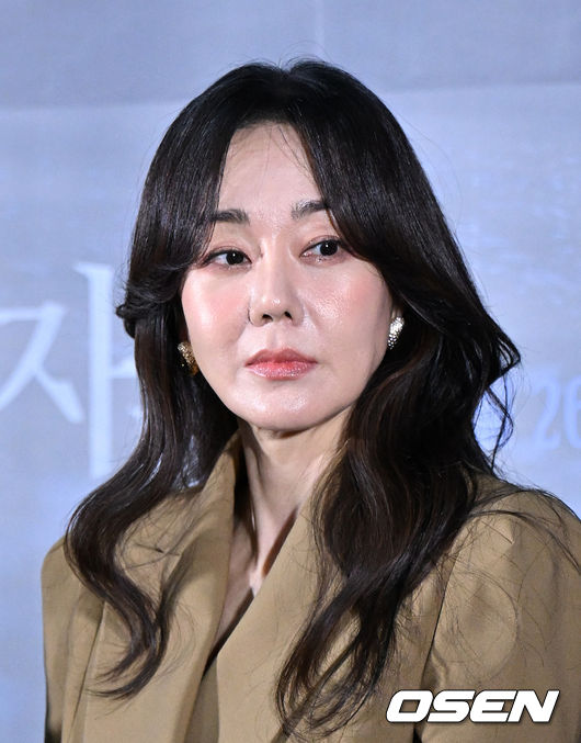18일 오후 서울 롯데시네마 건대입구에서 스릴러 영화 '자백'(윤종석 감독) 언론시사회가 열렸다. 배우 소지섭, 김윤진, 나나, 윤종석 감독 등이 참석했다.