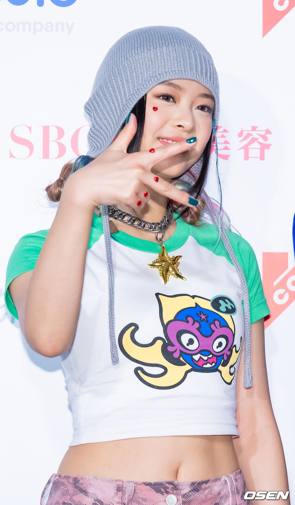 15일 오후 일본 도쿄 아리아케 아레나(TOKYO ARIAKE ARENA)에서 '케이콘 2022 - 재팬 (KCON 2022 - JAPAN)' 2일차 포토월 행사가 진행됐다. 그룹 뉴진스(NewJeans) 하니가 포토월에서 포즈를 취하고 있다. 2022.10.15 /rumi@osen.co.kr