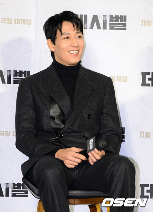배우 김래원이 간담회를 하며 미소짓고 있다. 2022.10.21 /jpnews@osen.co.kr
