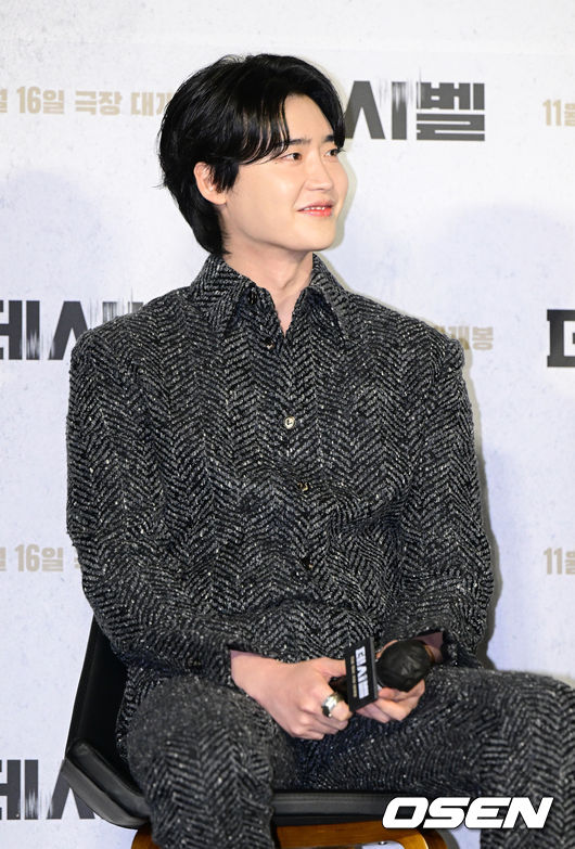 배우 이종석이 간담회를 하며 미소짓고 있다. 2022.10.21 /jpnews@osen.co.kr