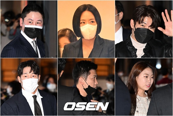 김연아와 크로스오버 그룹 포레스텔라 멤버 고우림의 결혼식이 22일 오후 서울 중구 신라호텔에서 열렸다. 왼쪽 위 시계 방향부터 신동엽, 이상화, 손호영, 김해진, 유승민, 윤성빈