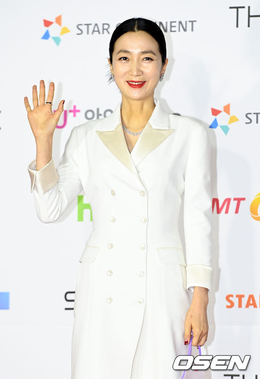 배우 김주령이 포즈를 취하고 있다. 2021.12.02 /cej@osen.co.kr