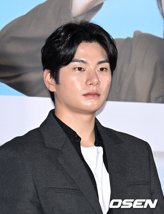 10일 오후 서울 CGV 용산아이파크몰에서 영화 ‘육사오 (감독 박규태)’ 언론시사회가 열렸다.배우 이이경이 취재진의 질문을 듣고 있다. 2022.08.10 /sunday@osen.co.kr