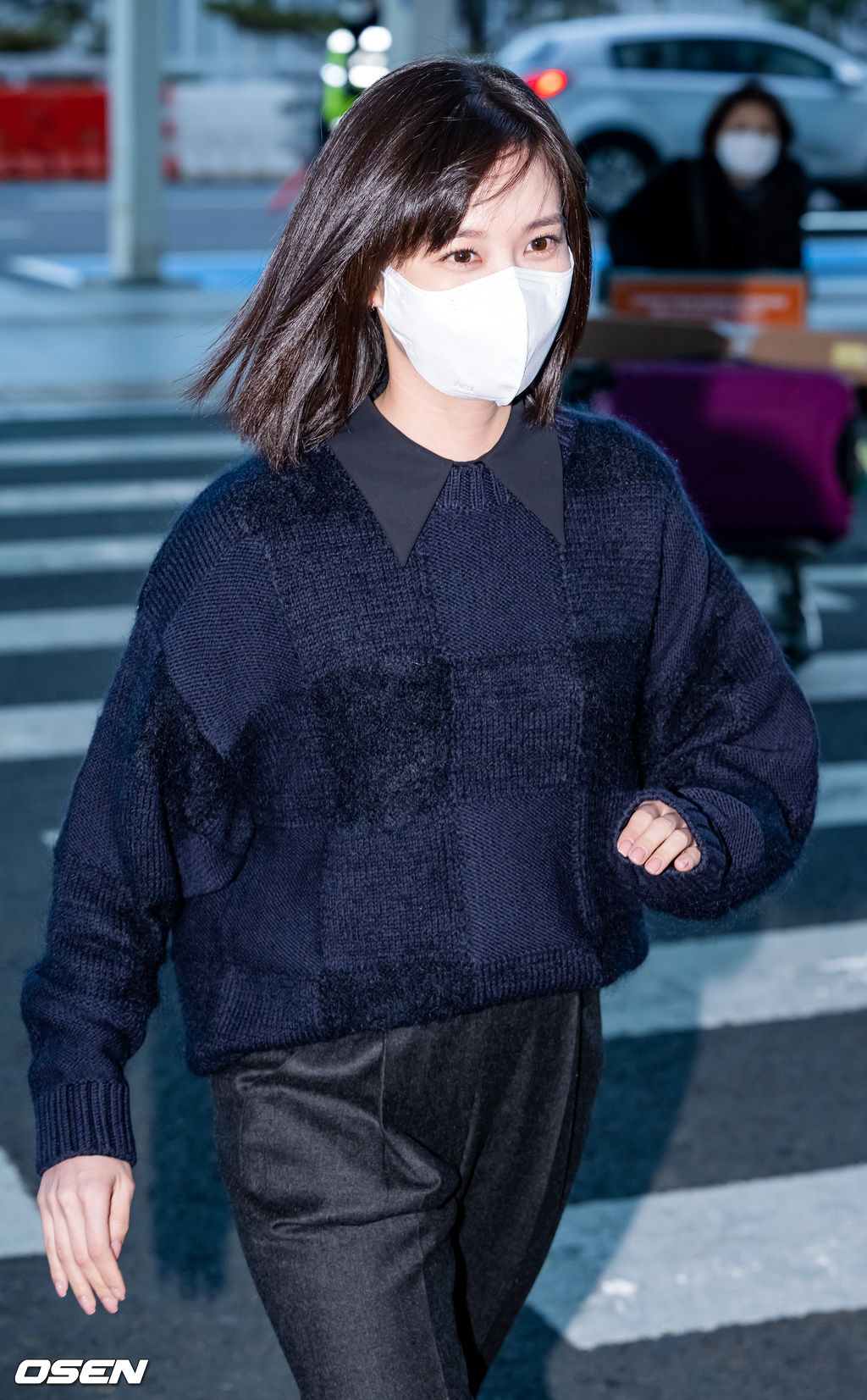 박은빈이 출국장으로 이동하고 있다. 2022.11.04 / rumi@osen.co.kr
