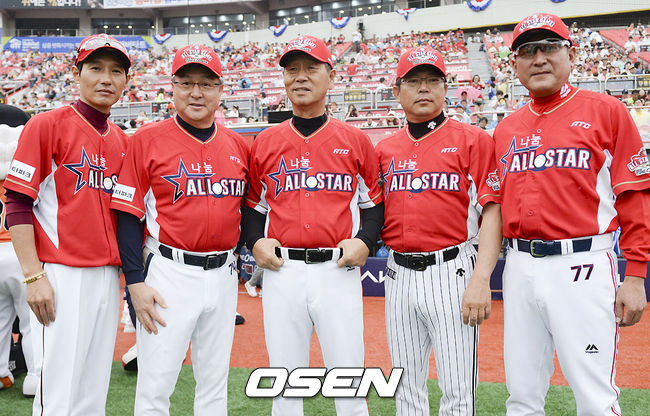 2015년 올스타전에서 염경엽, 김경문, 김성근, 양상문, 김기태 감독(왼쪽부터). /OSEN DB