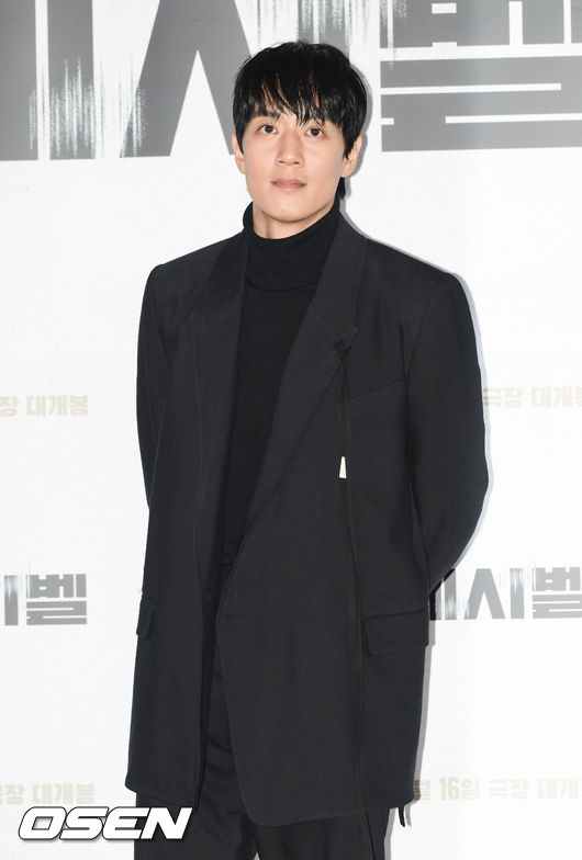 배우 김래원이 포즈를 취하고 있다. 2022.11.07 / soul1014@osen.co.kr
