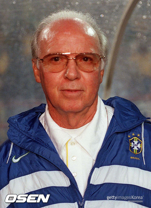 [사진] 1998년 마지막 브라질 대표팀 감독 시절의 자갈루 ⓒGettyimages(무단전재 및 재배포 금지)