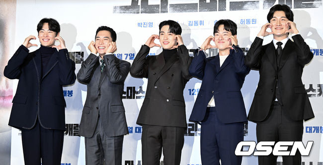 9일 오전 서울 광진구 롯데시네마 건대입구에서 영화 ‘크리스마스 캐럴(감독 김성수)’ 제작보고회가 열렸다.