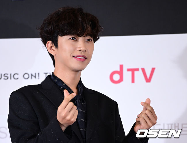 8일 오후 서울 방이동 올림픽공원 케이스포돔에서 '2022 더팩트 뮤직 어워즈(THE FACT MUSIC AWARDS, TMA)' 레드카펫 행사가 열렸다.가수 임영웅이 포즈를 취하고 있다. 2022.10.08 / dreamer@osen.co.kr